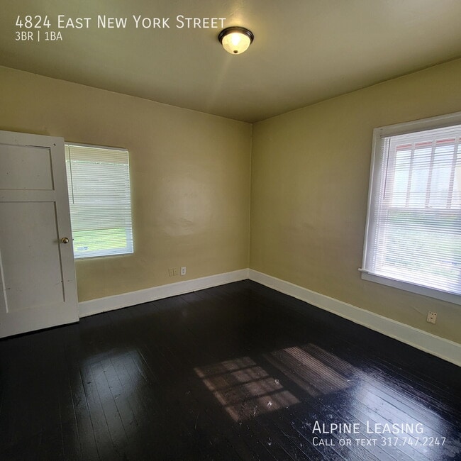 Building Photo - 4824 E New York St