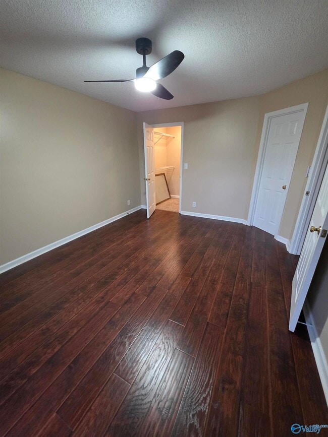 Building Photo - 1127 Stones Throw Dr NW