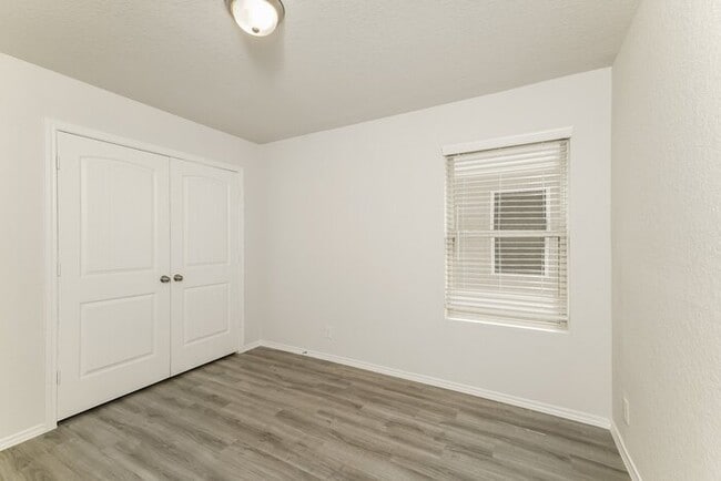 Building Photo - 2354 Applewhite Mdw
