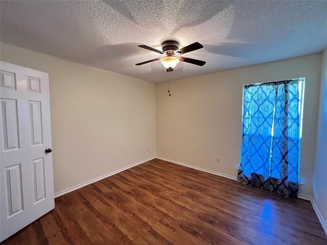Building Photo - 2312 Blue Cypress Dr