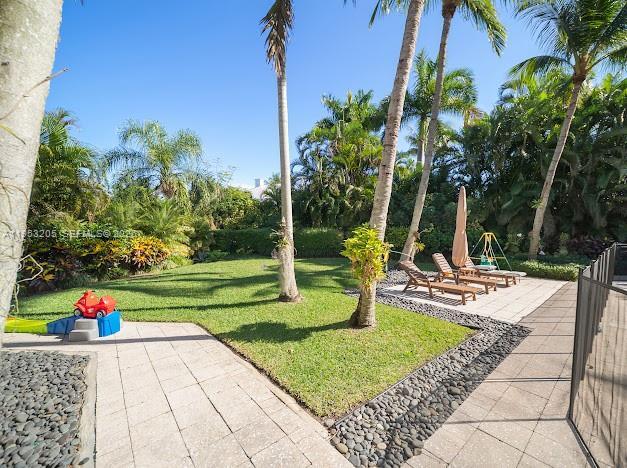 Building Photo - 17433 SE Indian Hills Dr