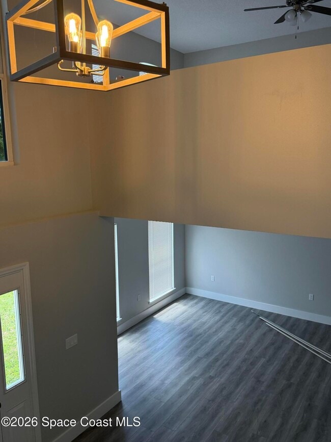 Building Photo - 226 Nagel Rd NW