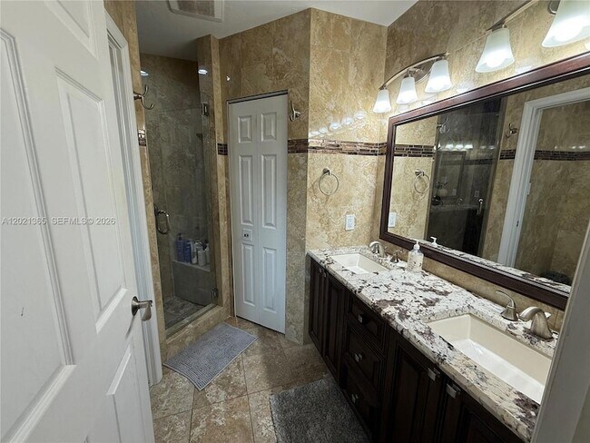 Building Photo - 5170 SW 18th Ct