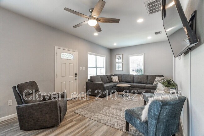 Building Photo - 210 Dumoulin Ave