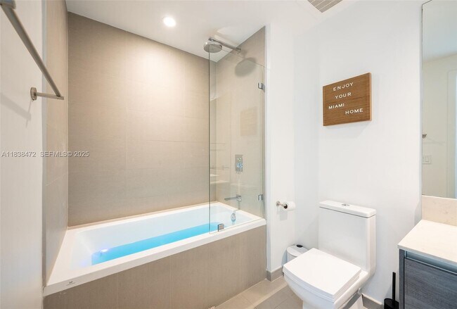 Building Photo - 1080 Brickell Ave