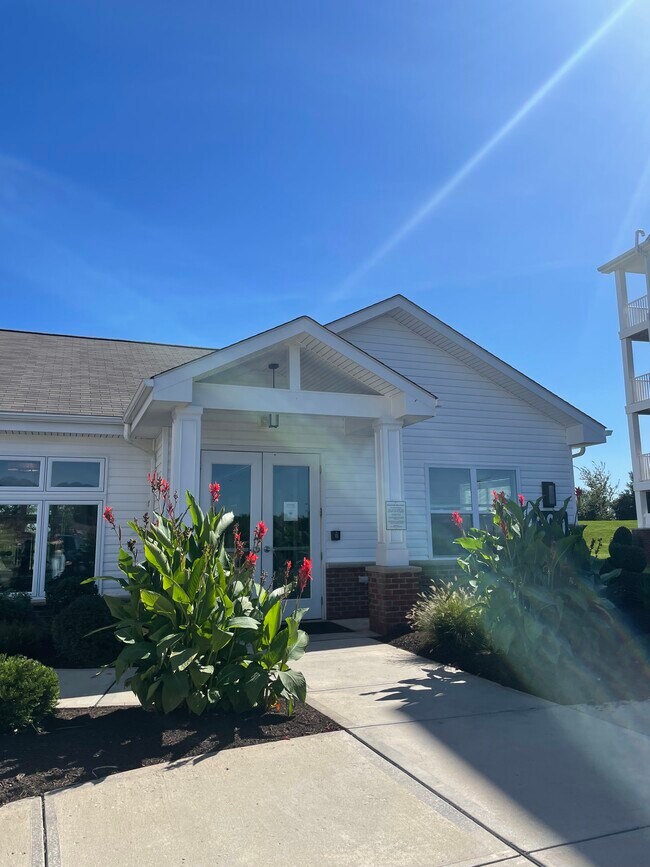 Building Photo - 300 Adams Dr