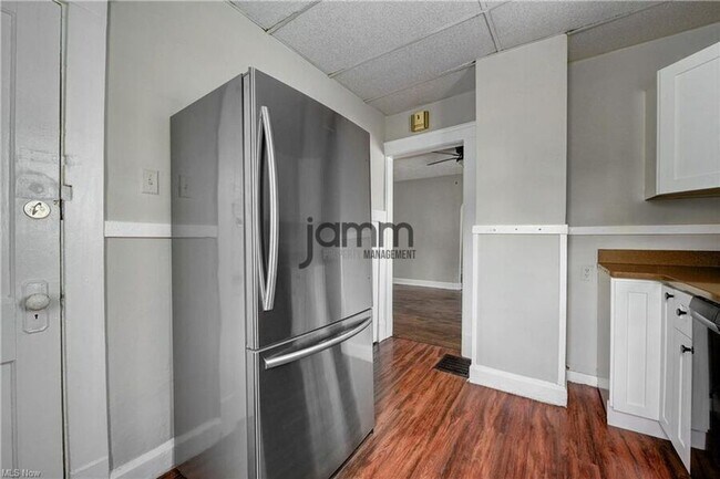 Building Photo - 1511 Westwood Ave