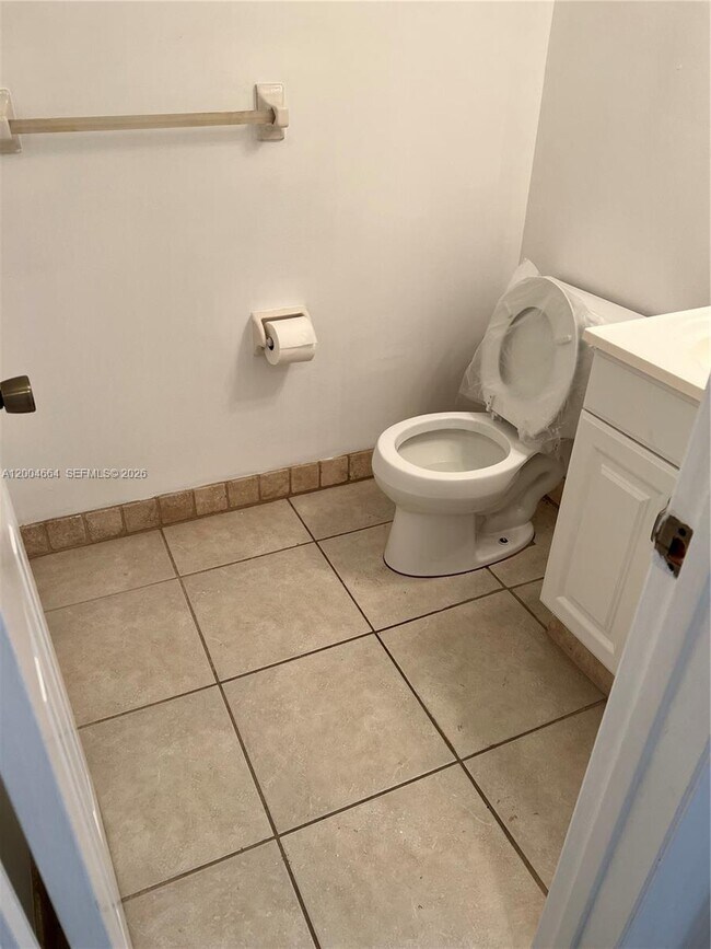 Building Photo - 4116 NW 88th Ave