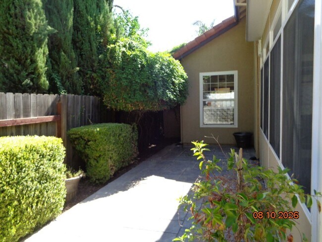Building Photo - 130 Bald Eagle Dr