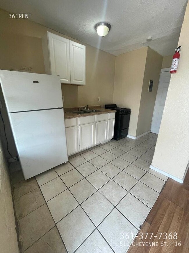 Building Photo - Affordable 1 Bed + 1 Bath