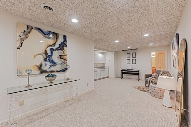 Building Photo - 6442 Dorset Ln