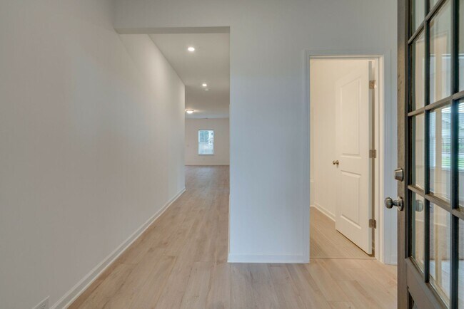 Building Photo - New Construction! 3 Bed, 2 Bath, Single fa...