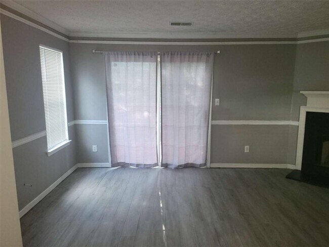 Building Photo - 7018 Panda Rd