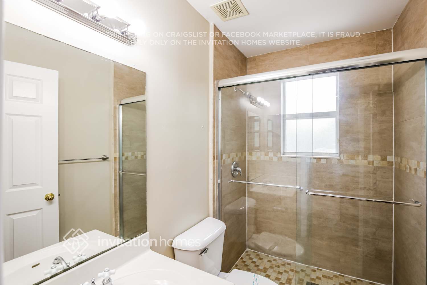 Building Photo - 15891 SW 48th Manor