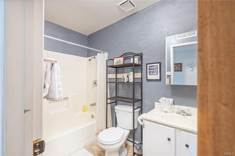 Building Photo - 48220 White Oak Dr