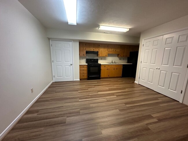 Building Photo - Fletcher Rental!