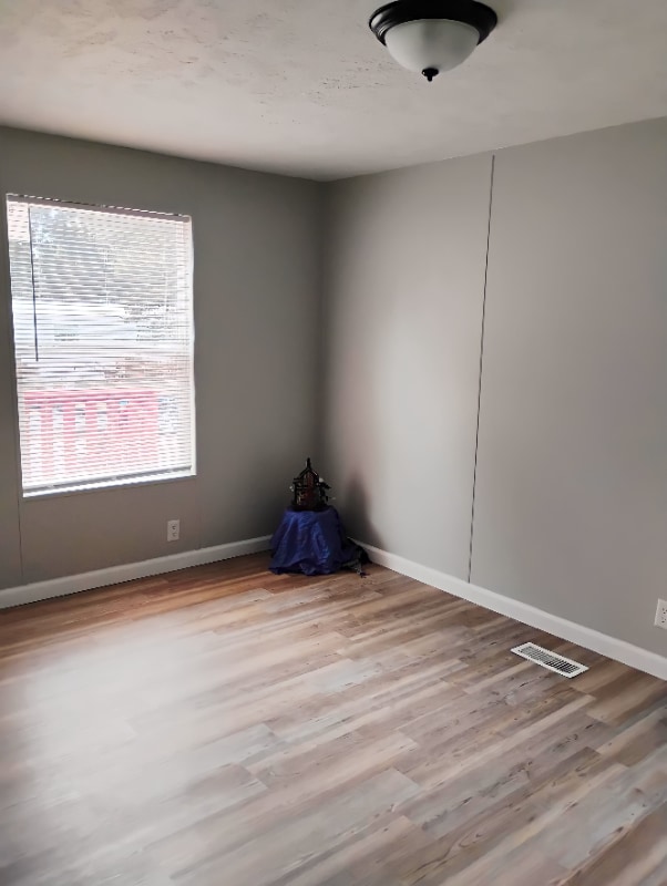 Building Photo - 138 Rainbow Dr