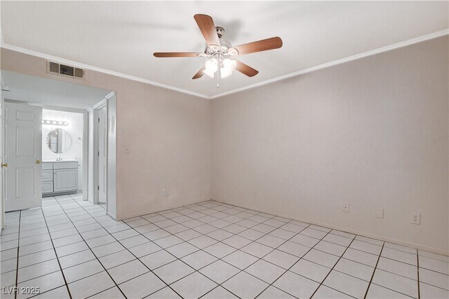 Building Photo - 5216 Mandalay Springs Dr