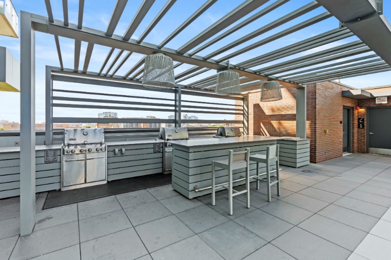 Building Photo - 248 W Hill St