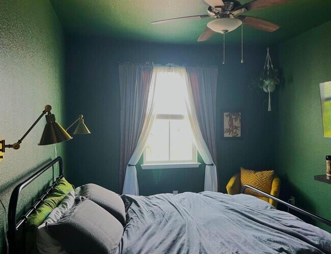 Building Photo - 14110 Luisium View