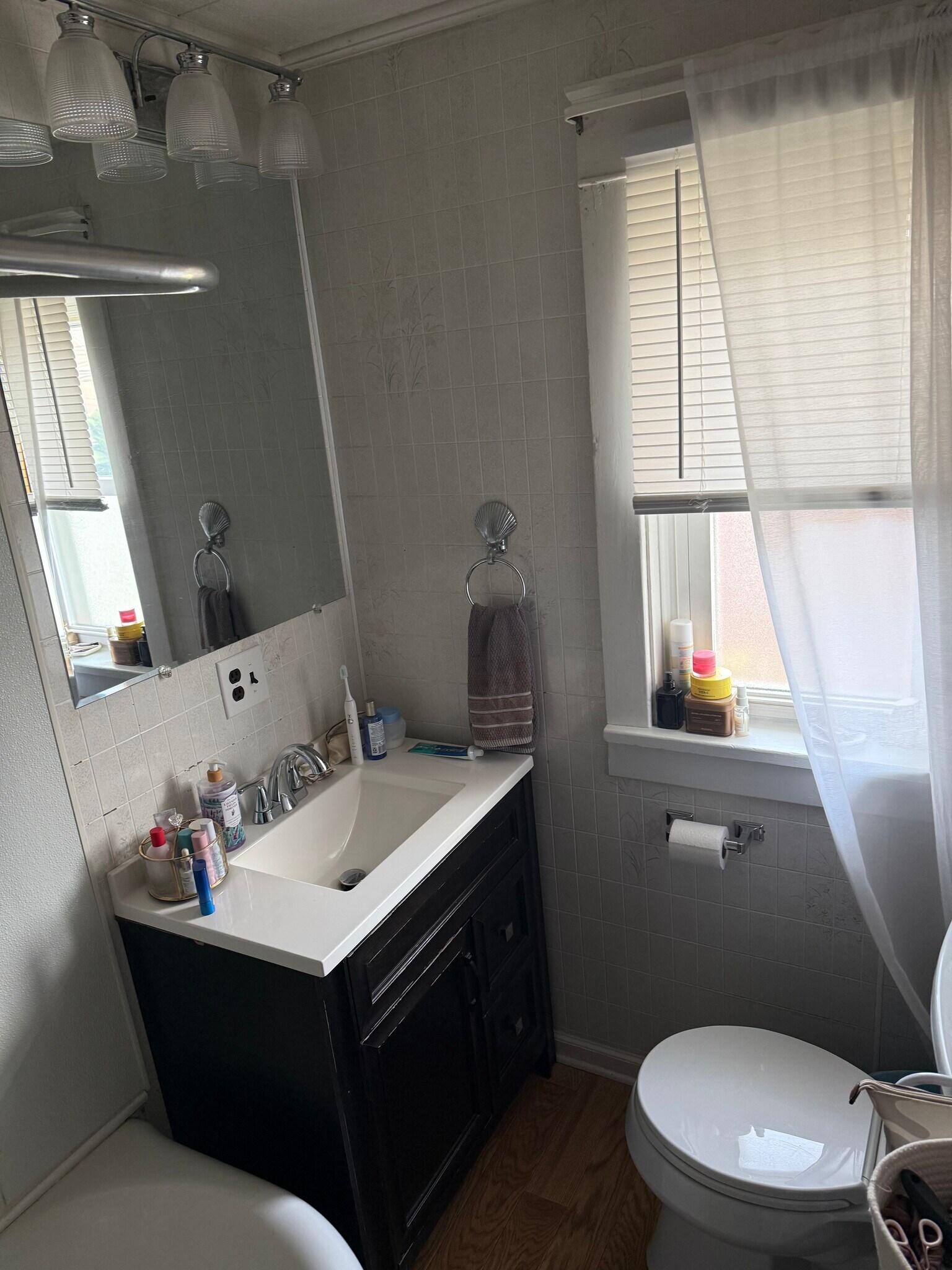 Bathroom- View 2 - 229 W Caracas Ave