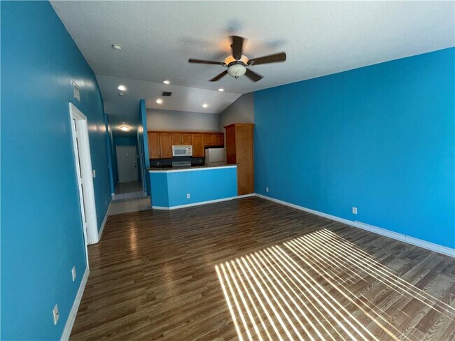 Building Photo - 4538 Oak Terrace Dr