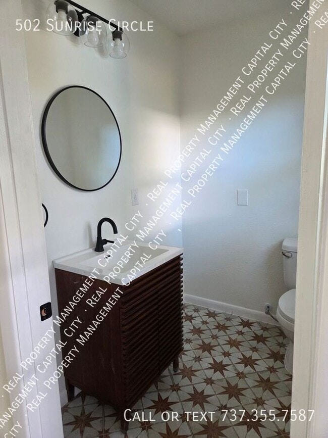 Building Photo - 502 Sunrise Cir