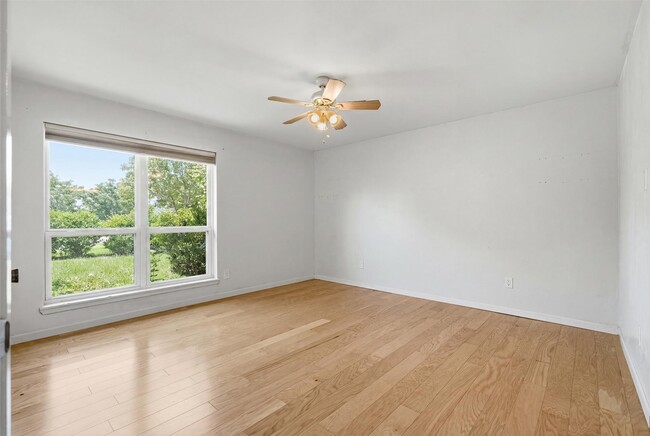 Building Photo - 214 Glen Haven Ct
