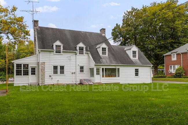 Building Photo - 720 Northern Ave