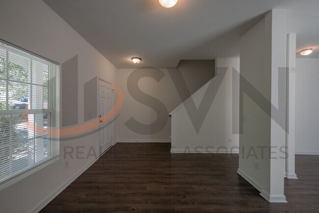 Building Photo - 3 Mooring Ct