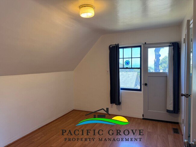 Building Photo - Delightful 3-Bedroom, 2 bath home in Pacif...