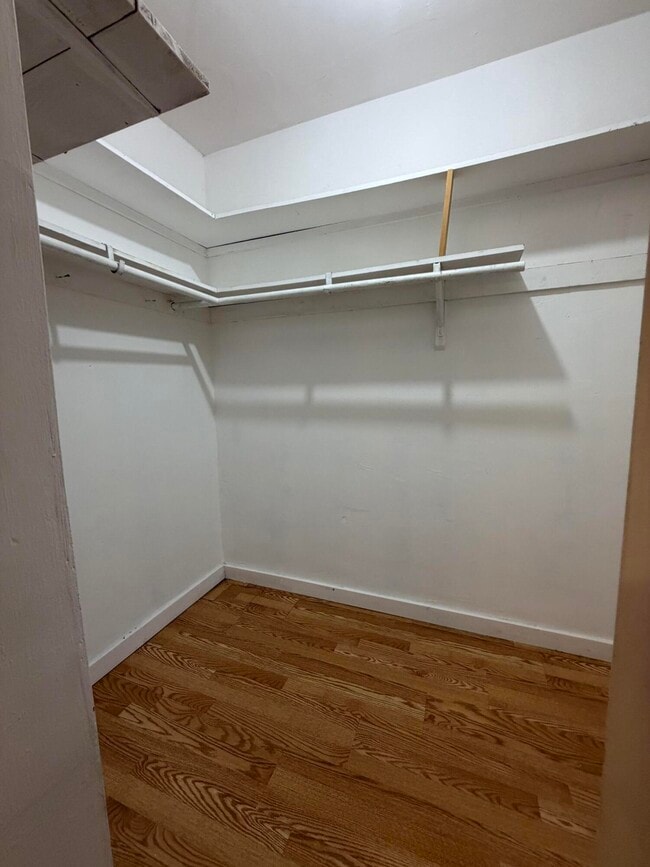 Building Photo - 1300 N 17th Ave