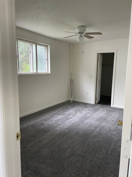 Building Photo - 43 Chapin St