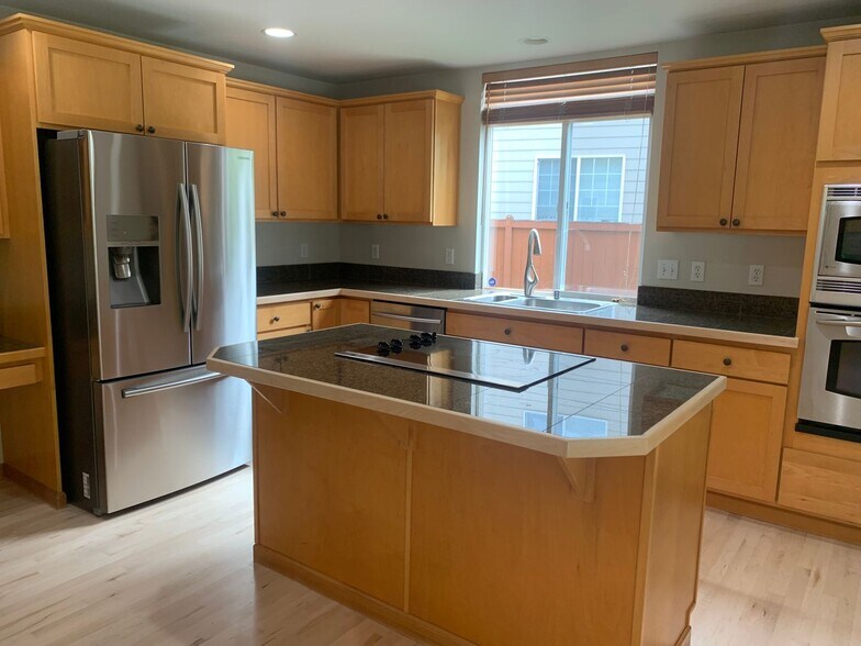 Building Photo - 4903 S 283rd Pl