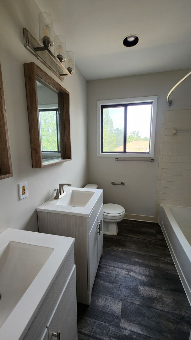 Building Photo - Affordable Condo with New Kitchen and Bath