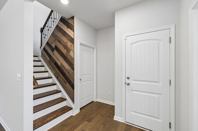 Building Photo - 6430 Hickory Bell Dr