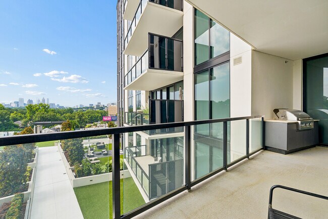 Building Photo - 2425 Peachtree Rd NE