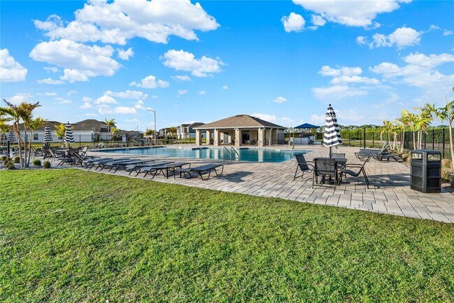 Building Photo - 1922 Sarah Street