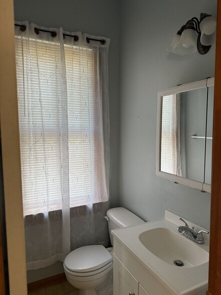 powder room - 23 N Main St