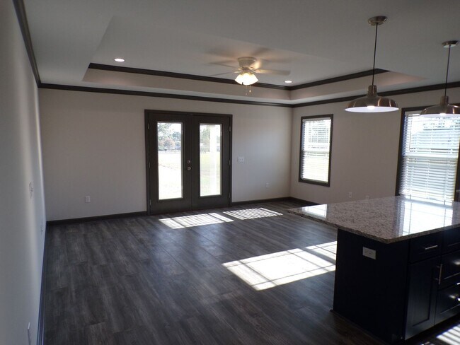 Building Photo - Shady Oak Apartments, Lowe Drive, Enterpri...