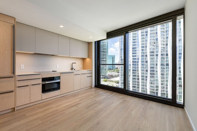 Building Photo - Luxury Studio Living at Park Ward Village #1708