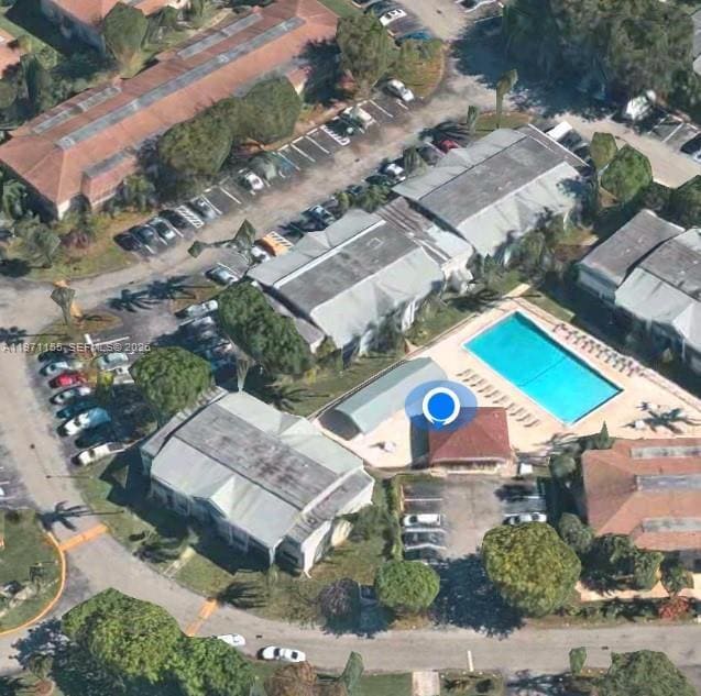 Building Photo - 811 NE 199th St