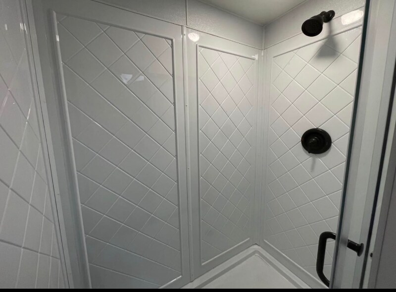 Building Photo - 307 N Main St