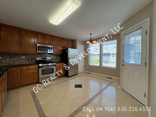 Building Photo - 1513 Bristol Ln