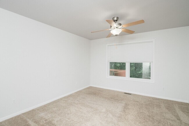 Building Photo - 397 Plymouth Rd