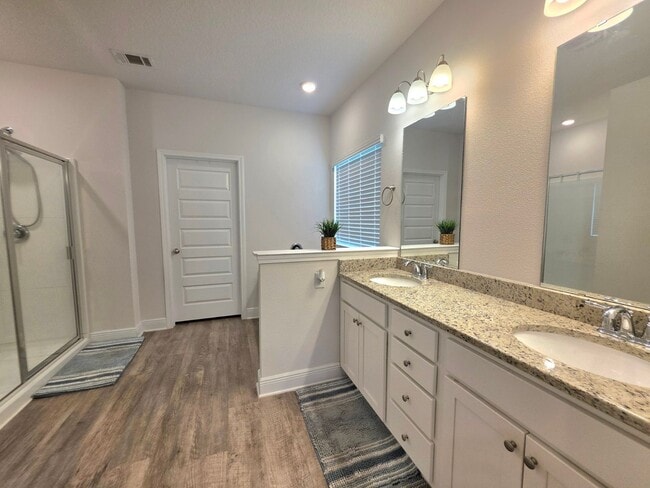 Building Photo - 8055 Silver Maple Dr