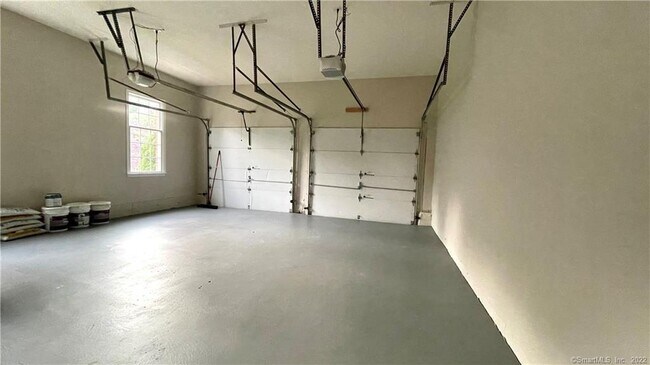Building Photo - 34 Auburn Knoll