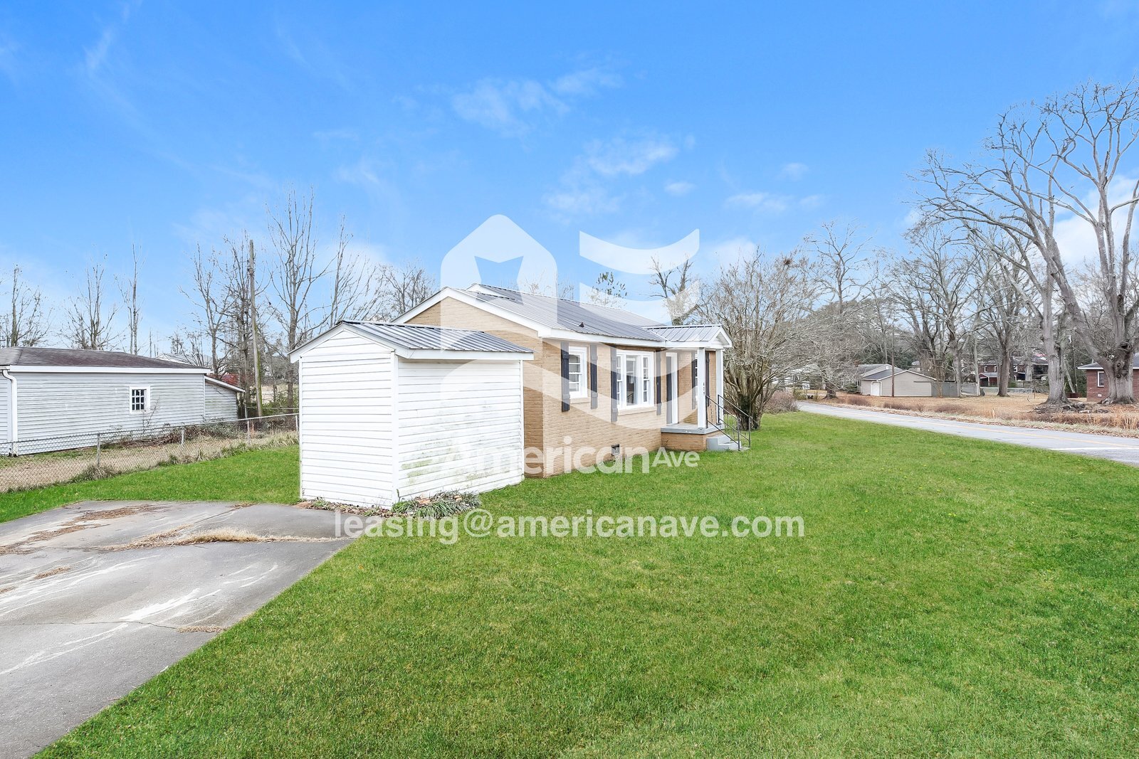 Building Photo - 409 Emma St