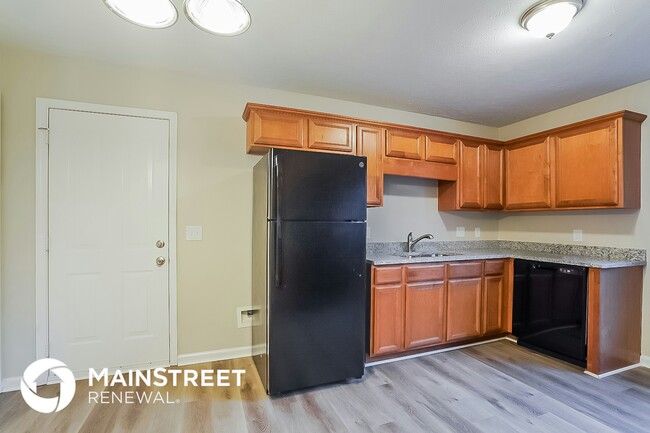 Building Photo - 1035 Tom Hailey Blvd