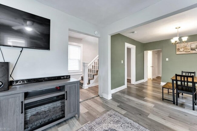 Building Photo - 1413 Highland Ave